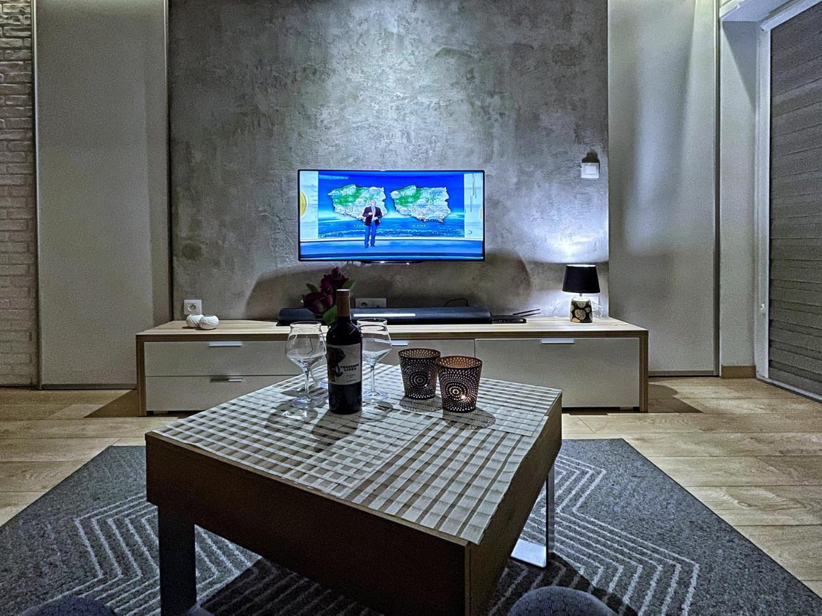 4Uapart-Apartment Suite Picasso 斯维诺乌伊希切 外观 照片