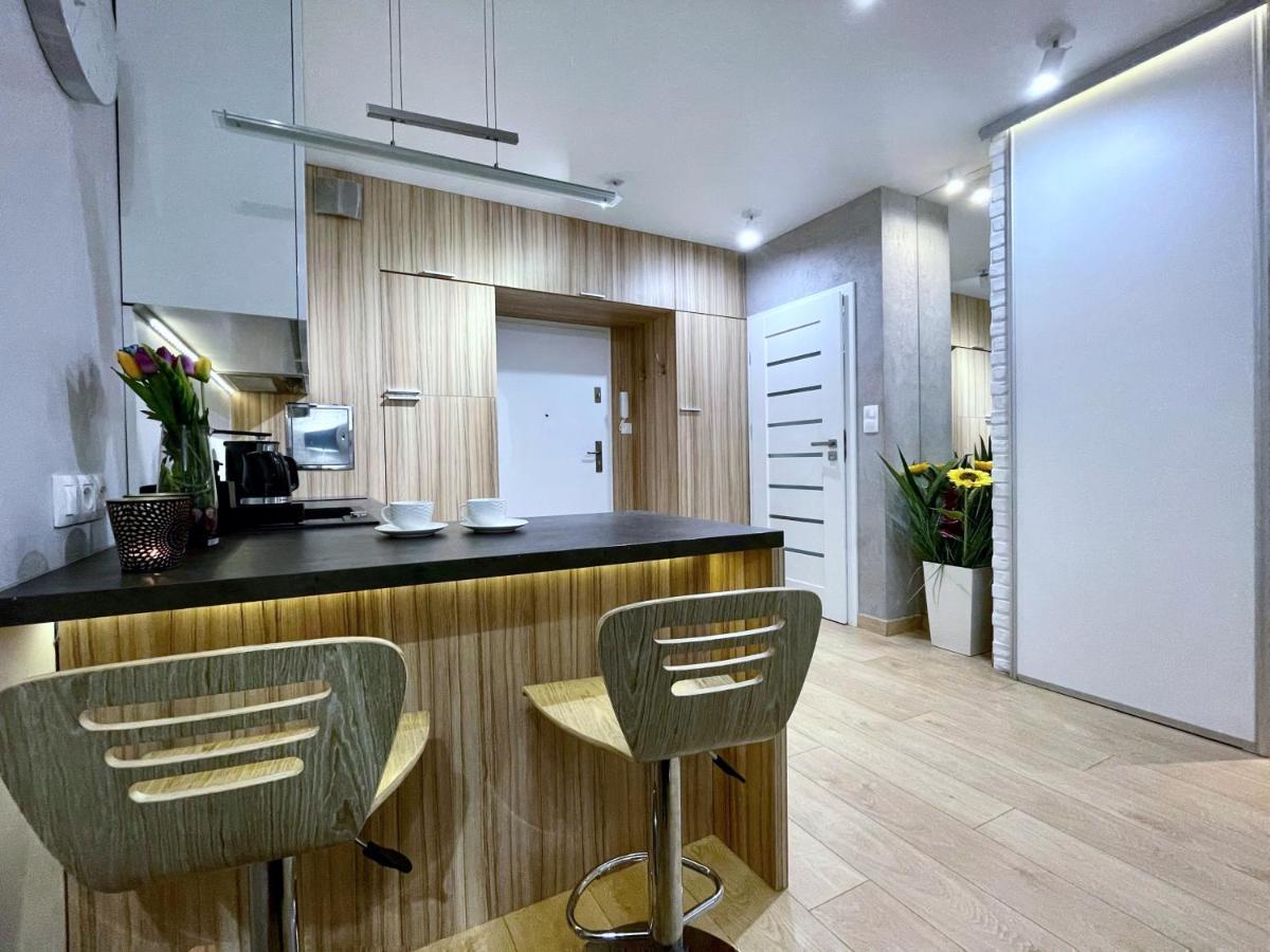 4Uapart-Apartment Suite Picasso 斯维诺乌伊希切 外观 照片