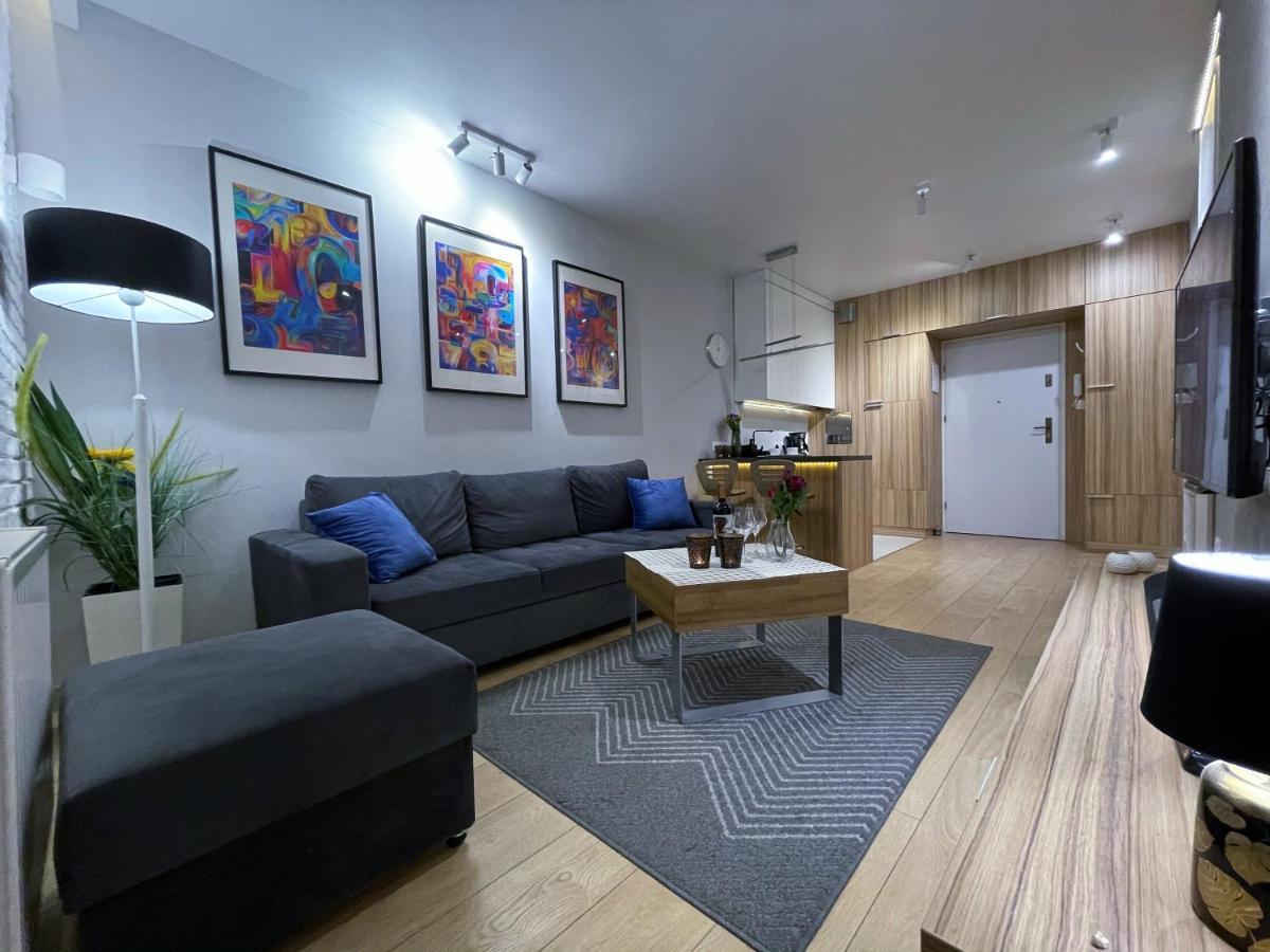 4Uapart-Apartment Suite Picasso 斯维诺乌伊希切 外观 照片